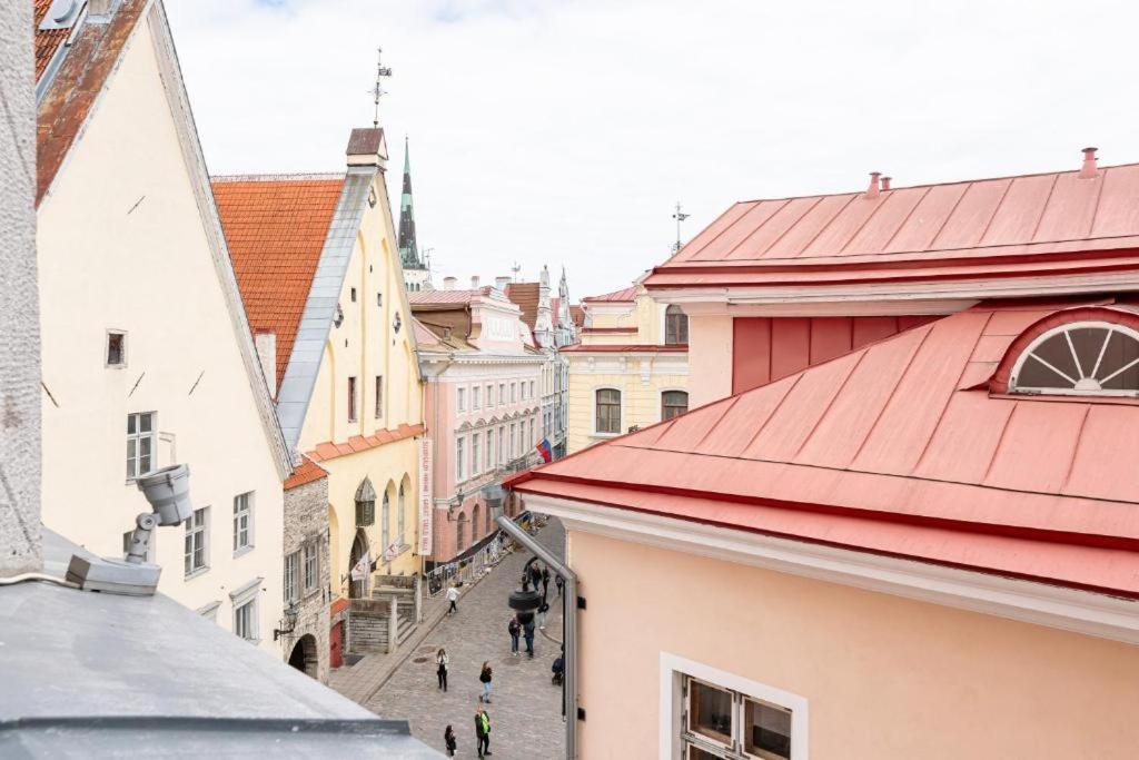 Old Town Square Residence Таллин Экстерьер фото