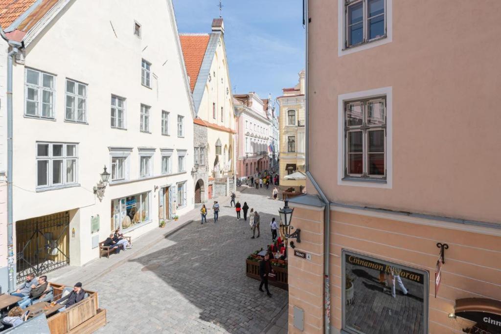 Old Town Square Residence Таллин Экстерьер фото