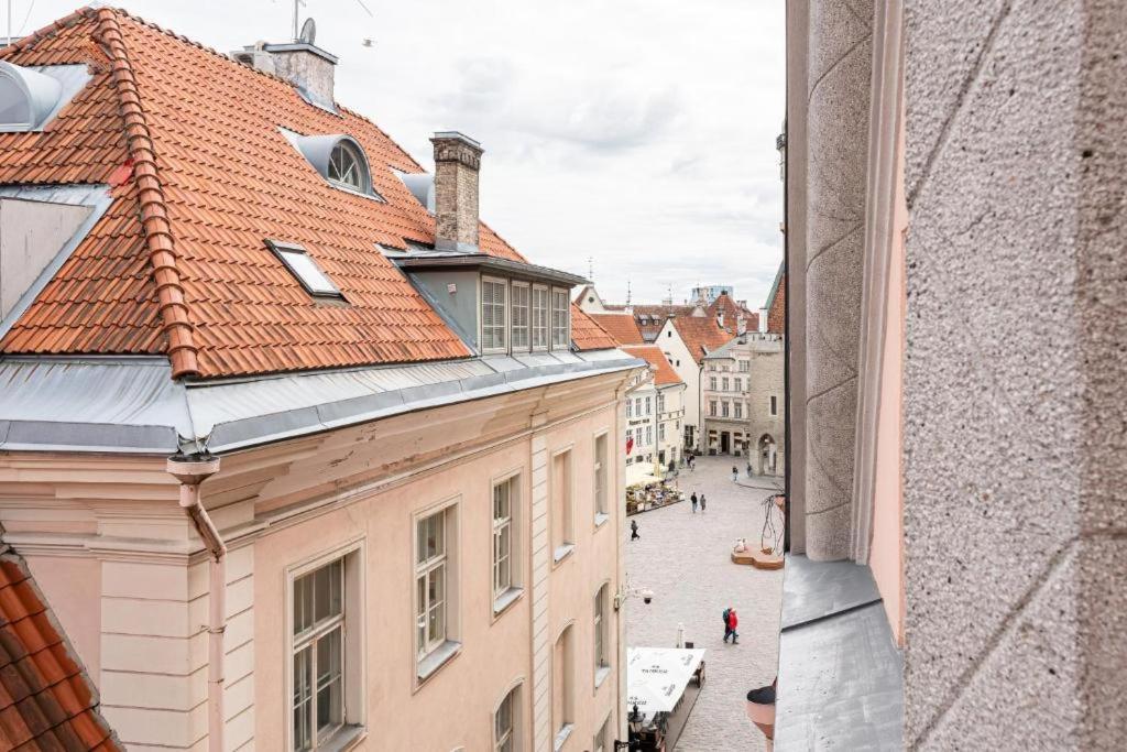 Old Town Square Residence Таллин Экстерьер фото